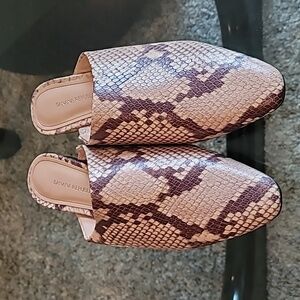 Banana Republic mules 6 1/2